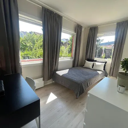 Krsferie Ved Sentrum - Grim Apartment *