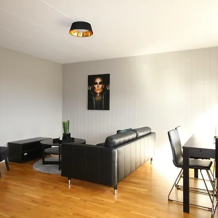 Krsferie Ved Sentrum - Grim Apartment