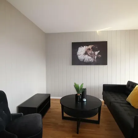 Krsferie Ved Sentrum - Grim Apartment *