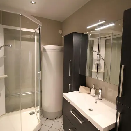 Krsferie Ved Sentrum - Grim Apartment *