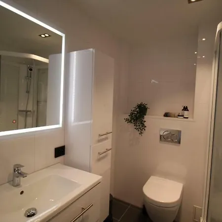 Krsferie Ved Sentrum - Grim *