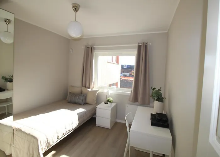 Krsferie Ved Sentrum - Grim *